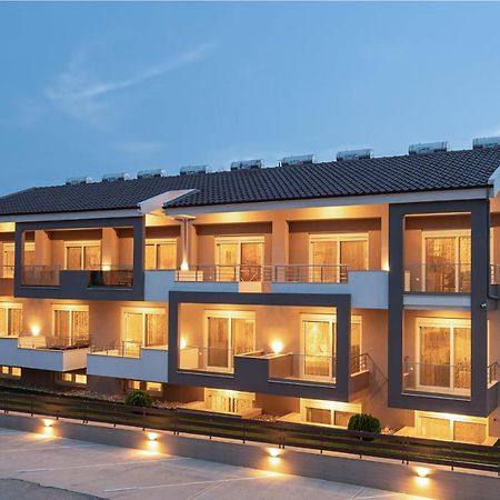 Sithonia Suites Luxury 2 Beds Studio, Semi-Ground Floor 니키티 외부 사진