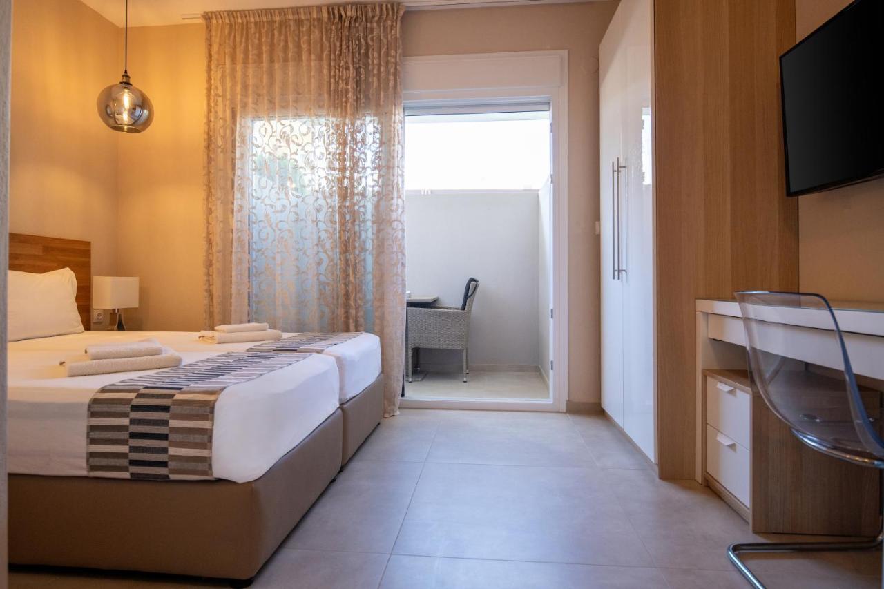 Sithonia Suites Luxury 2 Beds Studio, Semi-Ground Floor 니키티 외부 사진