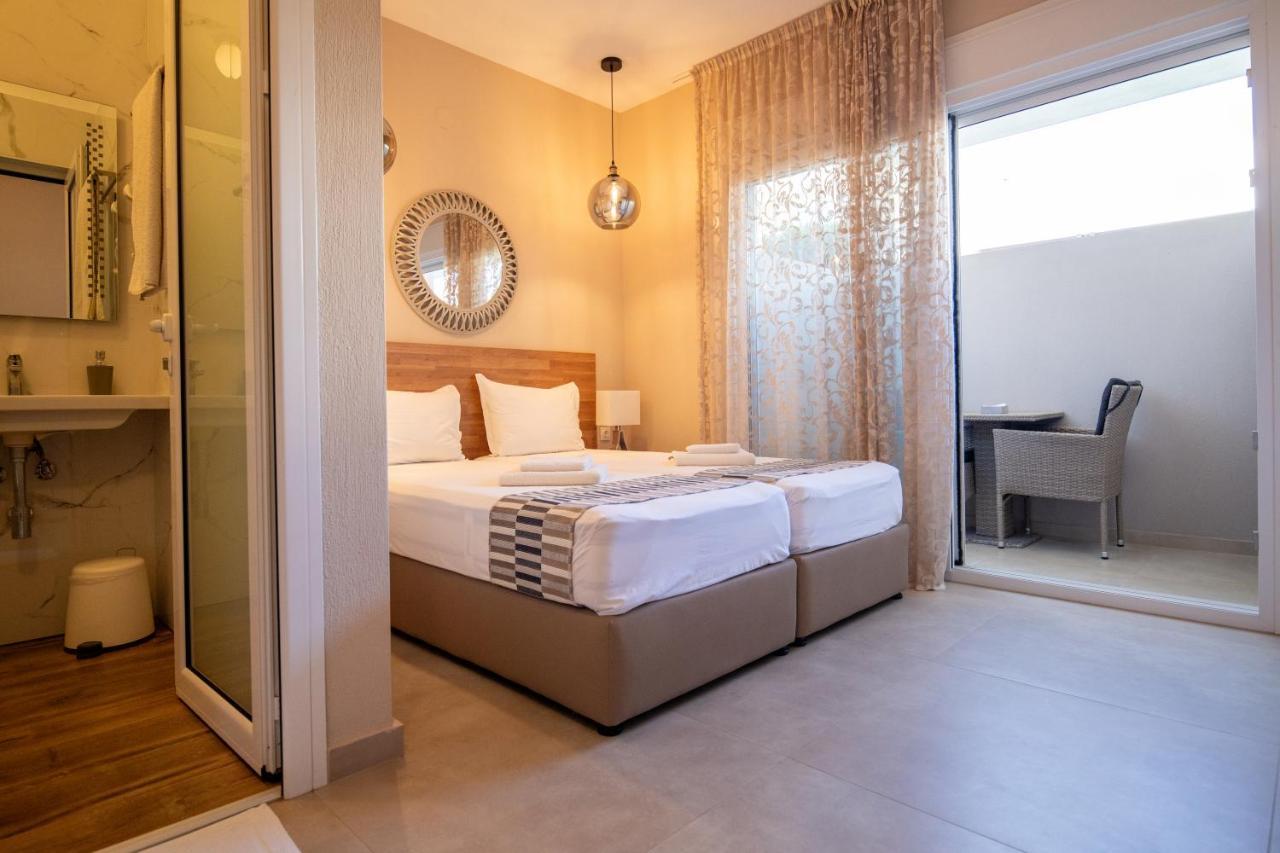 Sithonia Suites Luxury 2 Beds Studio, Semi-Ground Floor 니키티 외부 사진