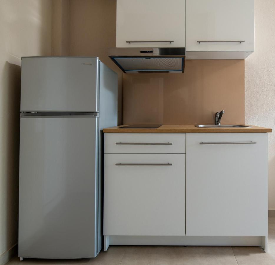 Sithonia Suites Luxury 2 Beds Studio, Semi-Ground Floor 니키티 외부 사진